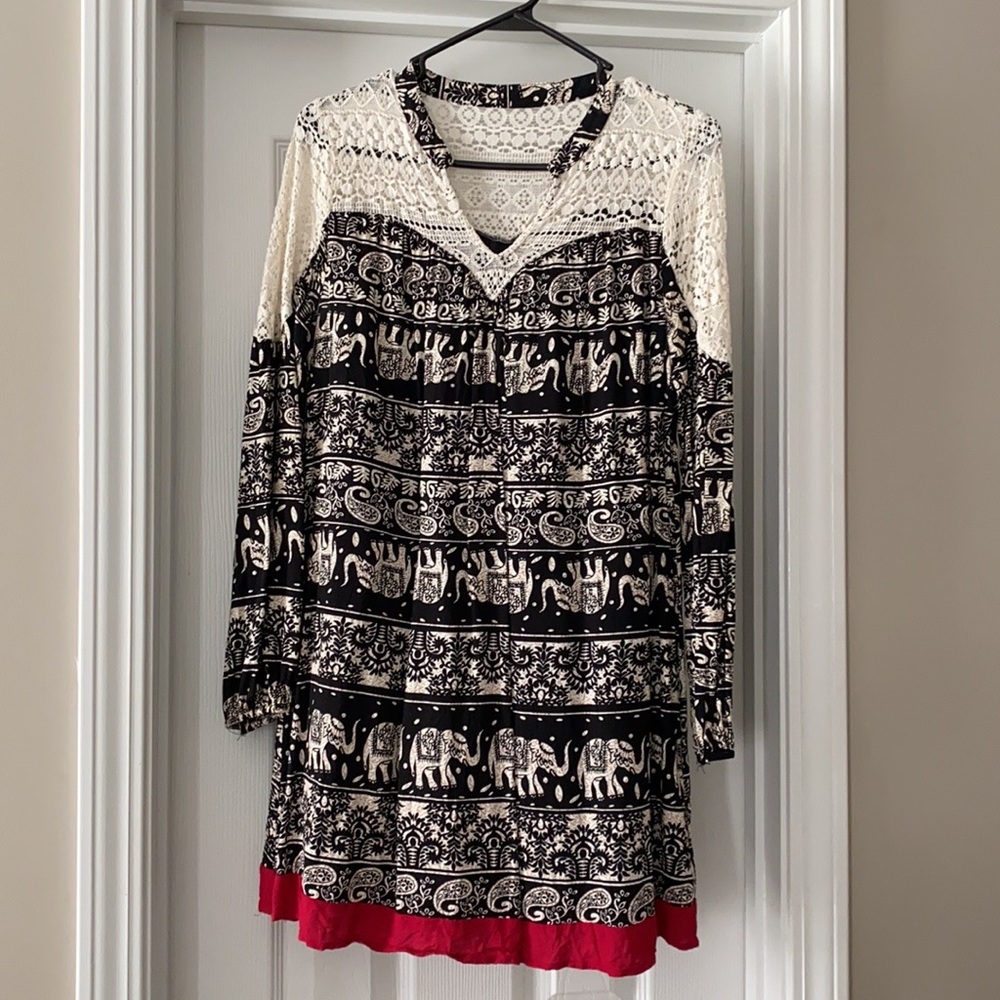 Cute chic dress..